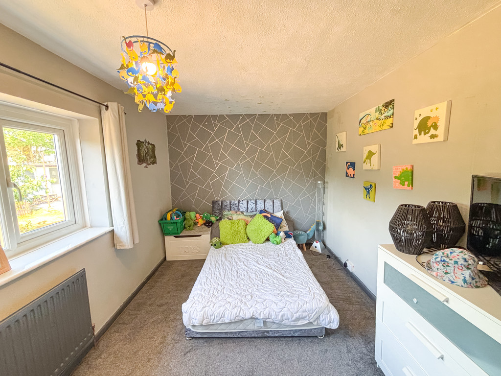 3 bed semi-detached house for sale in The Close, Cefn Hengoed  - Property Image 14