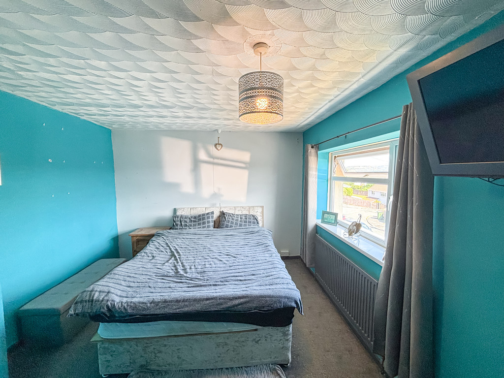 3 bed semi-detached house for sale in The Close, Cefn Hengoed  - Property Image 16