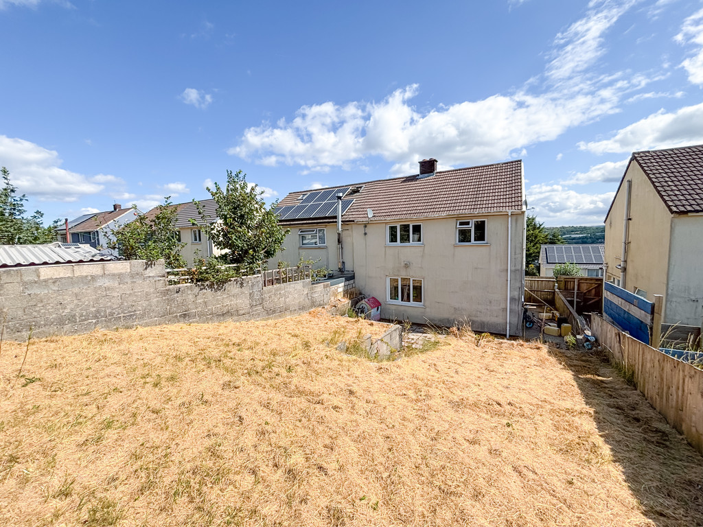 3 bed semi-detached house for sale in The Close, Cefn Hengoed  - Property Image 21
