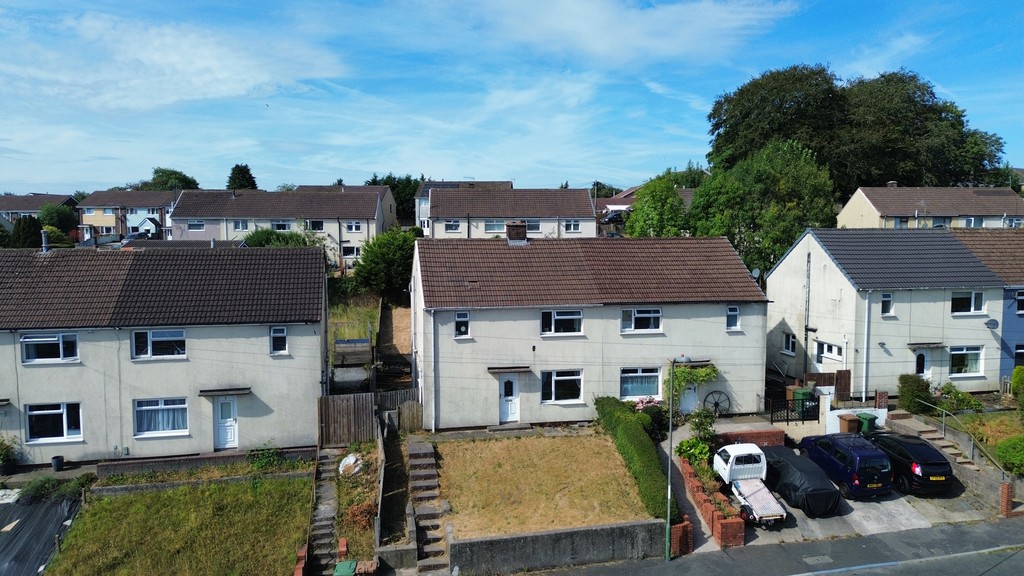 3 bed semi-detached house for sale in The Close, Cefn Hengoed