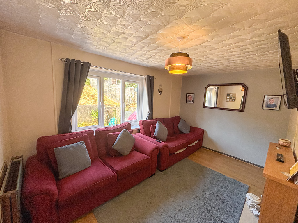 3 bed semi-detached house for sale in The Close, Cefn Hengoed  - Property Image 4