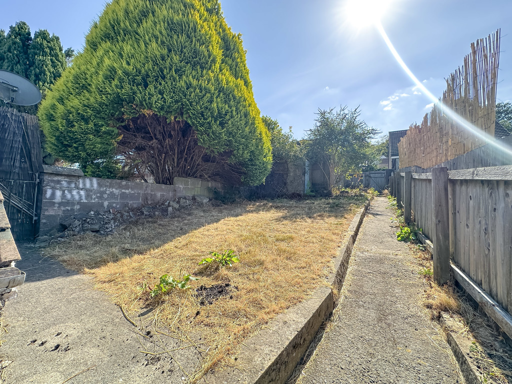 3 bed terraced house for sale in Brynmynach Avenue, Ystrad Mynach - Property Image 12