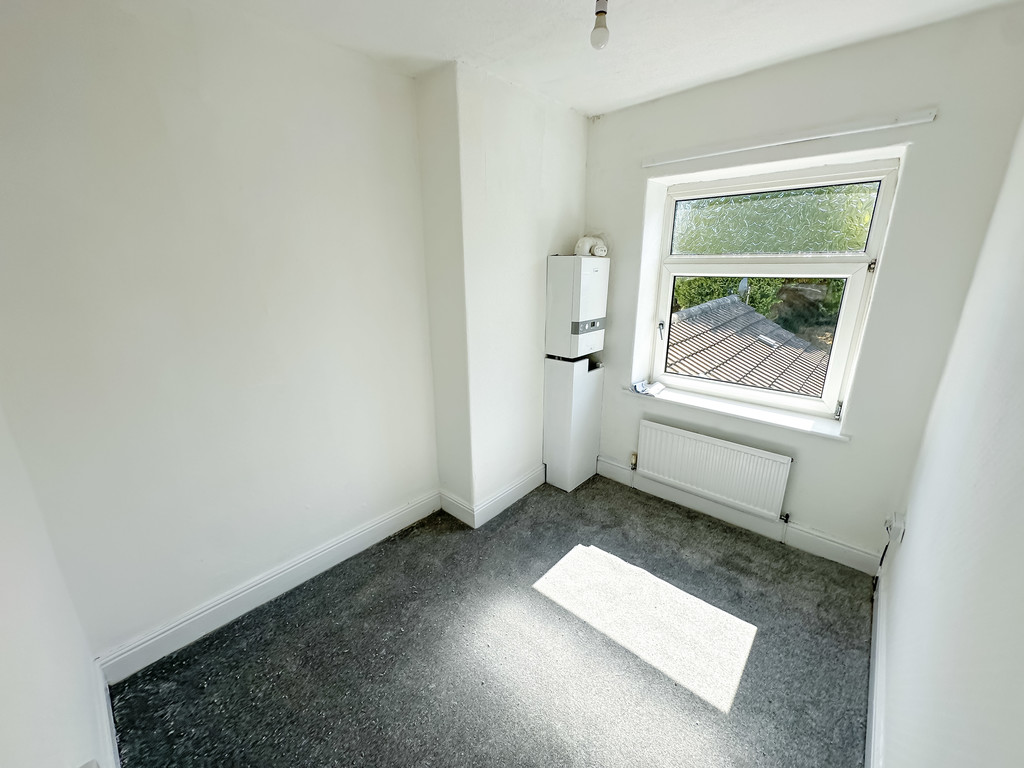 3 bed terraced house for sale in Brynmynach Avenue, Ystrad Mynach - Property Image 10