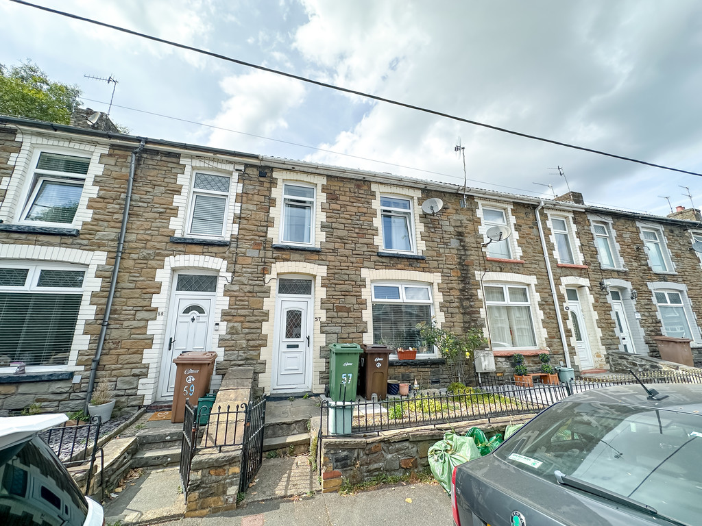 3 bed terraced house for sale in Sir Ivor Road, Pontllanfraith - Property Image 17