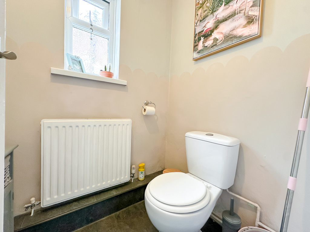 3 bed terraced house for sale in Sir Ivor Road, Pontllanfraith - Property Image 18