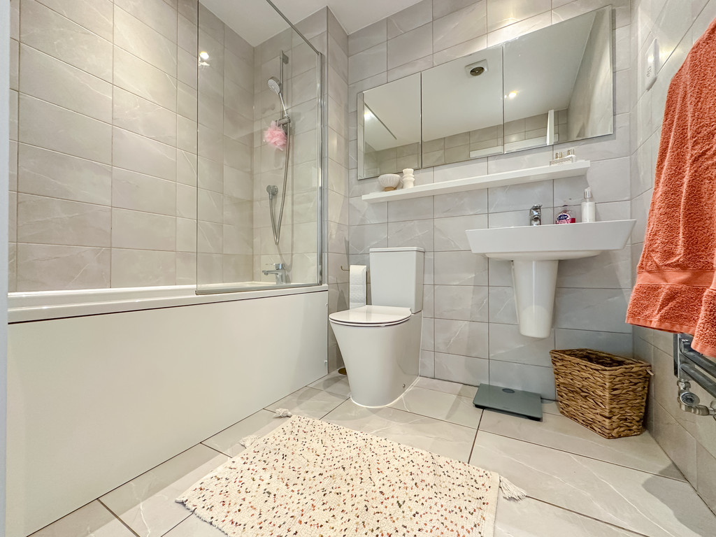 4 bed detached house for sale in Ffordd Y Dderwen, Caerphilly - Property Image 18