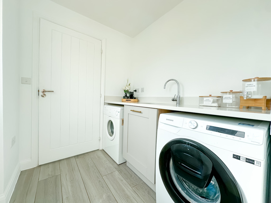 4 bed detached house for sale in Ffordd Y Dderwen, Caerphilly - Property Image 9