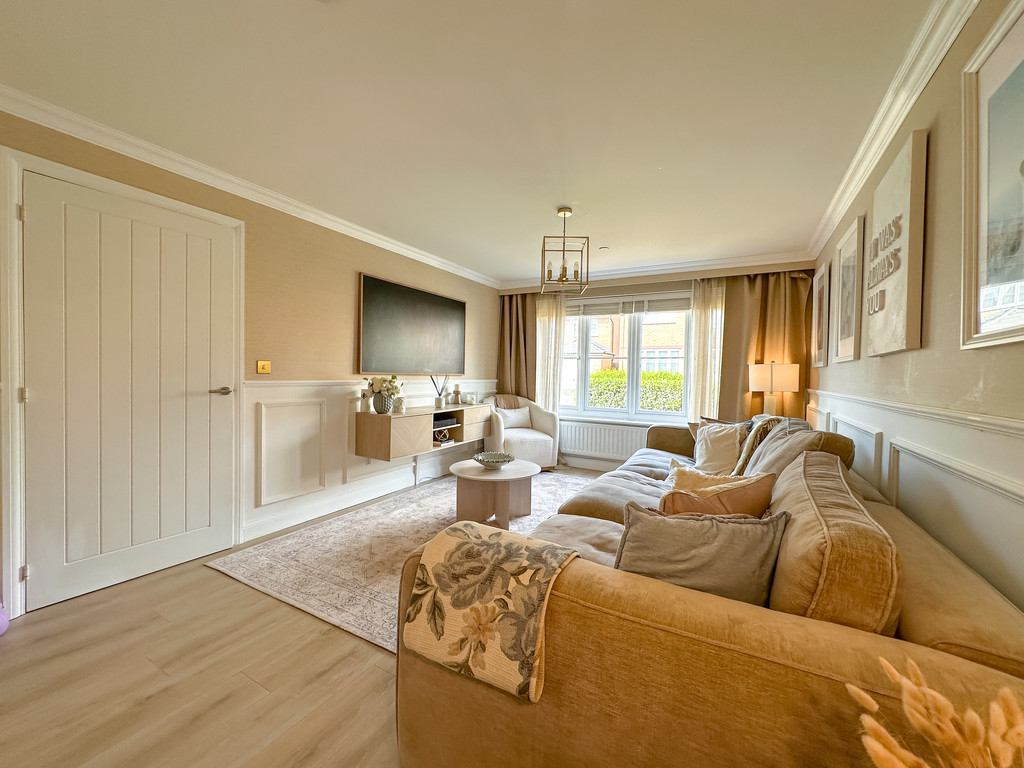 4 bed detached house for sale in Ffordd Y Dderwen, Caerphilly - Property Image 4