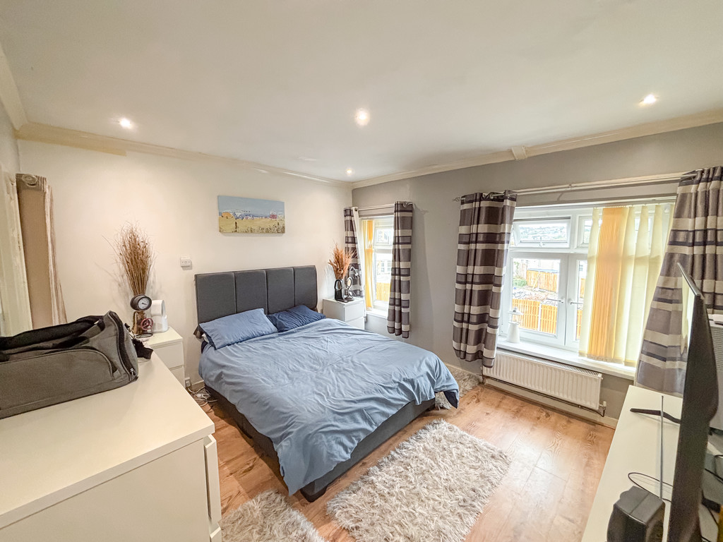 2 bed terraced house for sale in Cardiff Road, Bargoed - Property Image 14