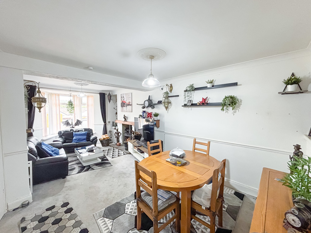 2 bed terraced house for sale in Cardiff Road, Bargoed - Property Image 7