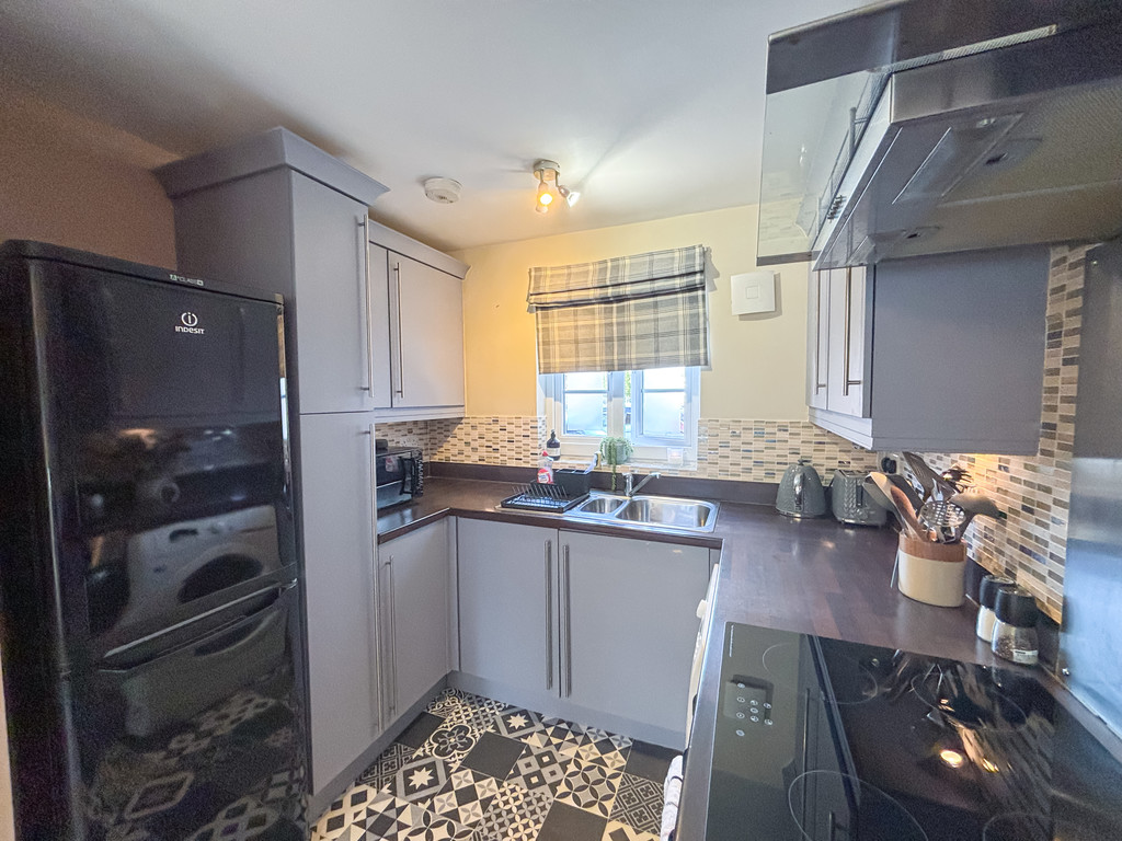 1 bed ground floor flat for sale in Heron Drive, Penallta - Property Image 7