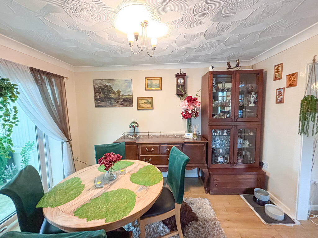3 bed detached house for sale in Julian Heights, Fleur De Lis, NP12  - Property Image 10