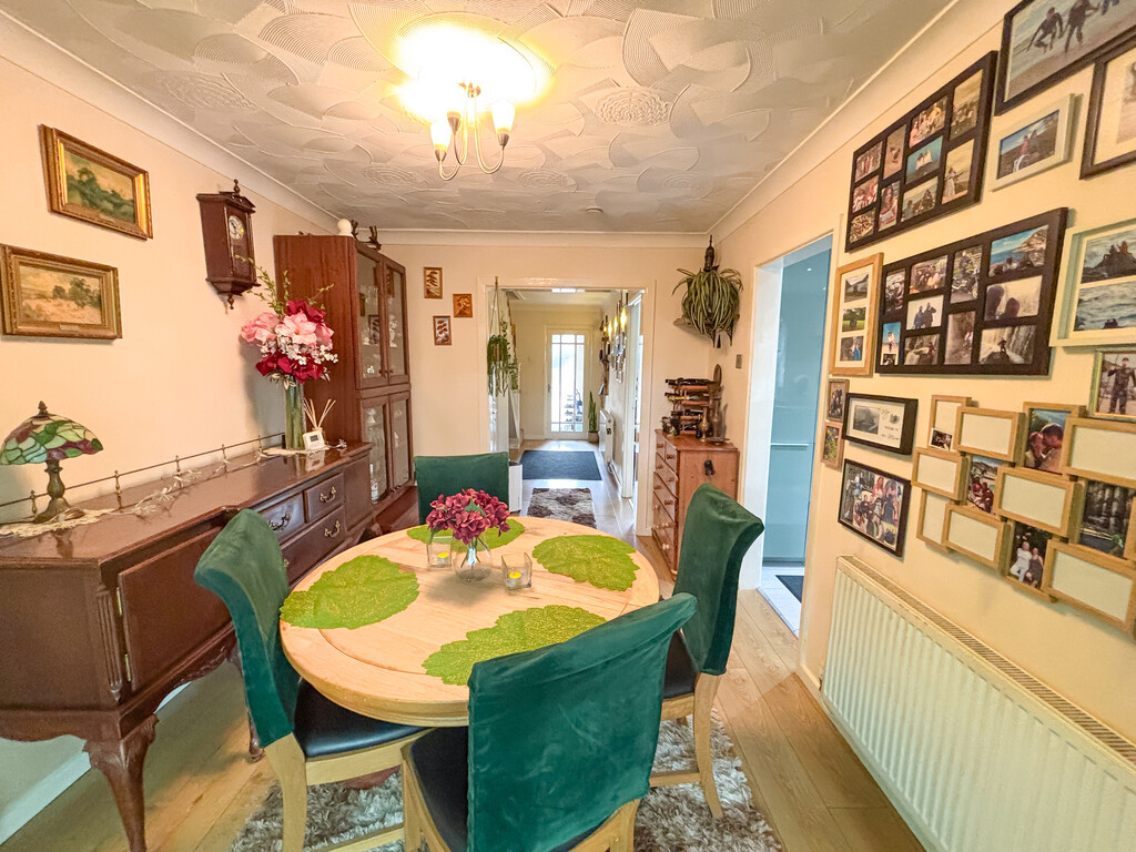 3 bed detached house for sale in Julian Heights, Fleur De Lis, NP12  - Property Image 11