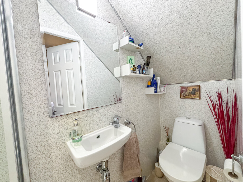 3 bed detached house for sale in Julian Heights, Fleur De Lis, NP12  - Property Image 15