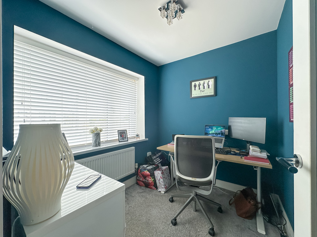 3 bed semi-detached house for sale in Sannan Street, Aberbargoed - Property Image 9
