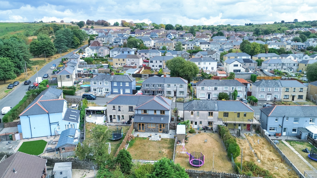 3 bed semi-detached house for sale in Sannan Street, Aberbargoed - Property Image 2
