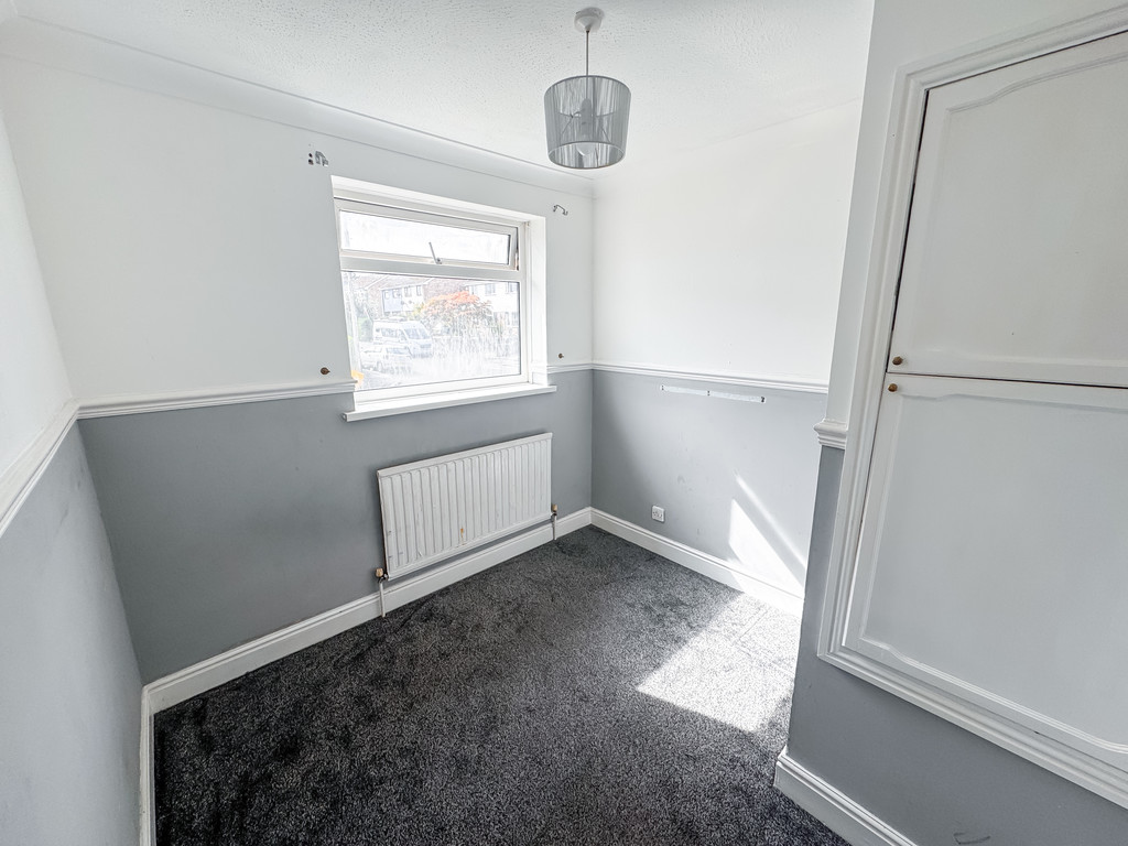 3 bed semi-detached house for sale in Penmaen Close, Cefn Hengoed  - Property Image 10
