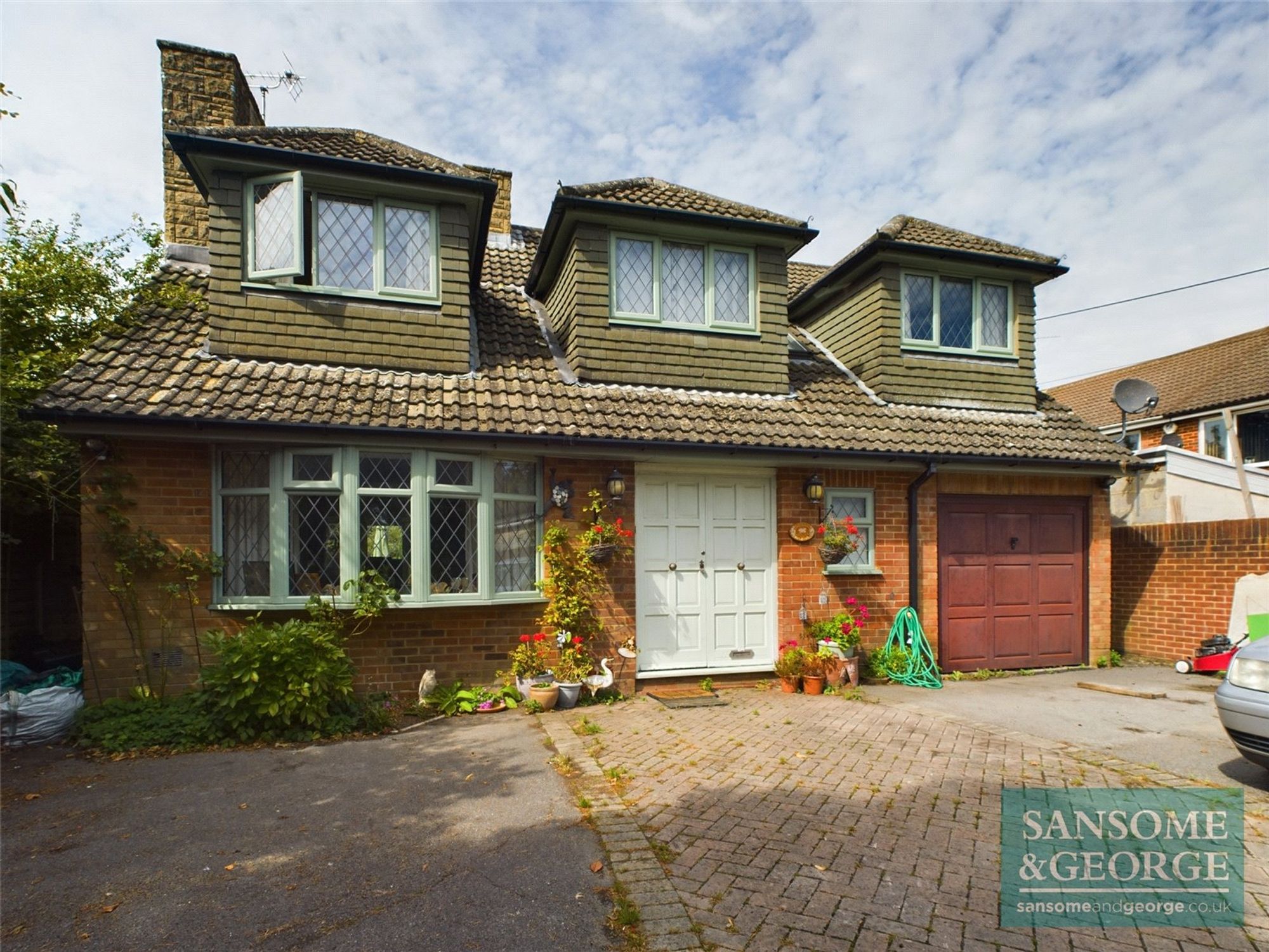 4 bed for sale in Reading Road, Burghfield Common, RG7
