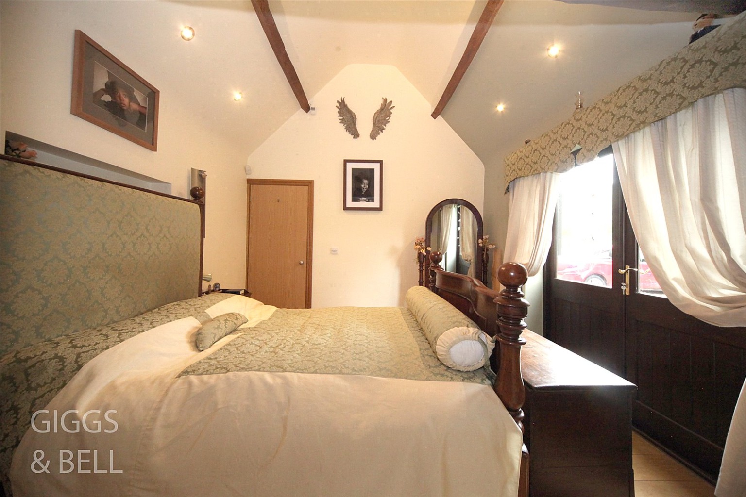 3 bed detached house for sale in Sundon Road, Luton 9