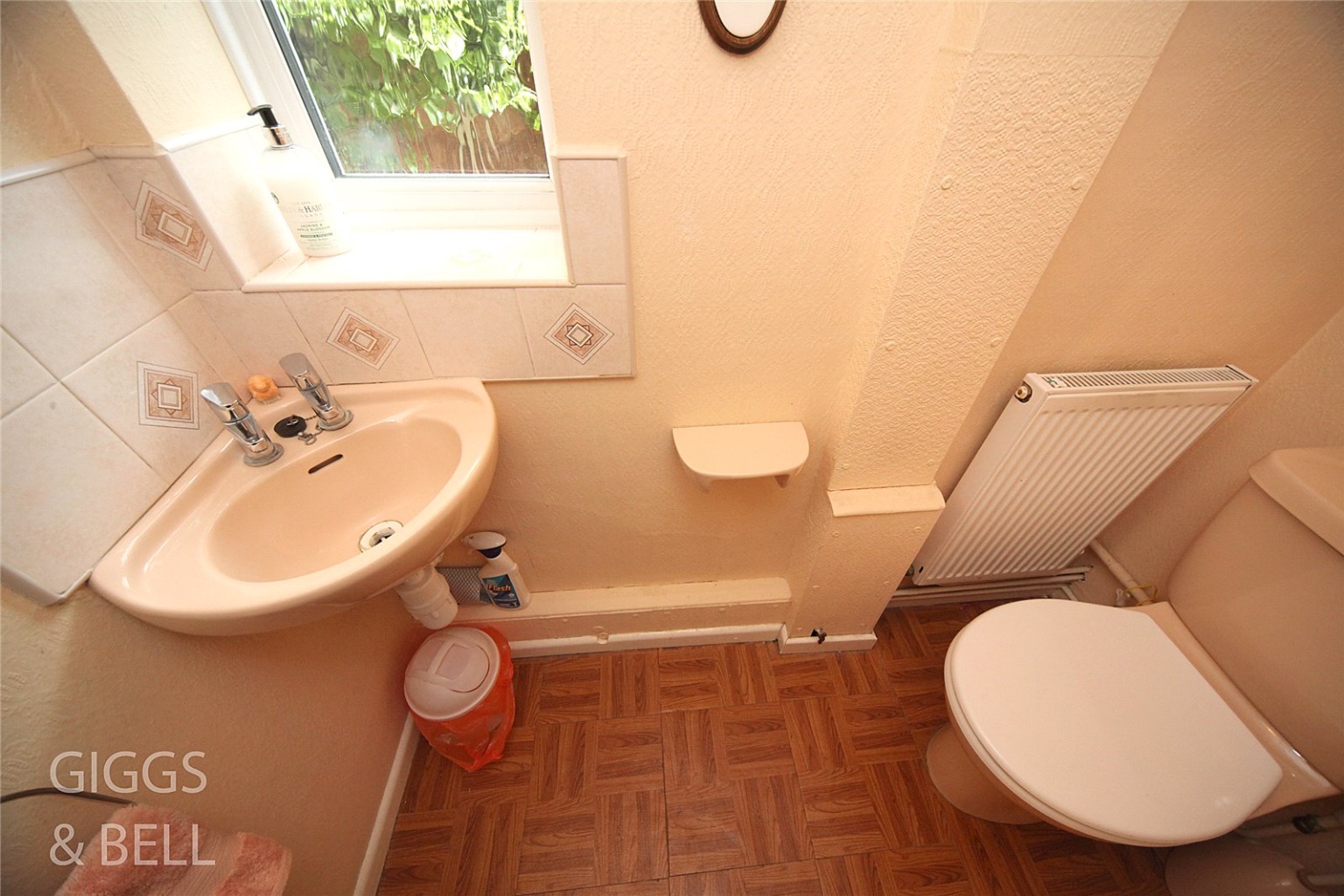 3 bed detached house for sale in Graham Gardens  - Property Image 8