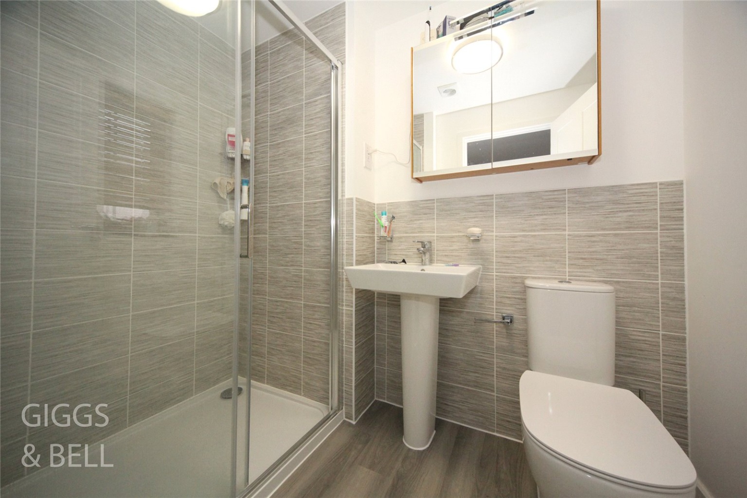 4 bed detached house for sale in Clinton Avenue, Luton  - Property Image 13