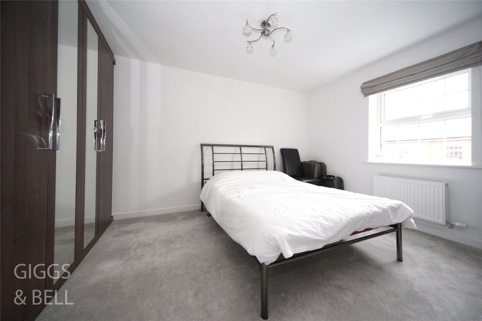 4 bed detached house for sale in Clinton Avenue, Luton  - Property Image 10