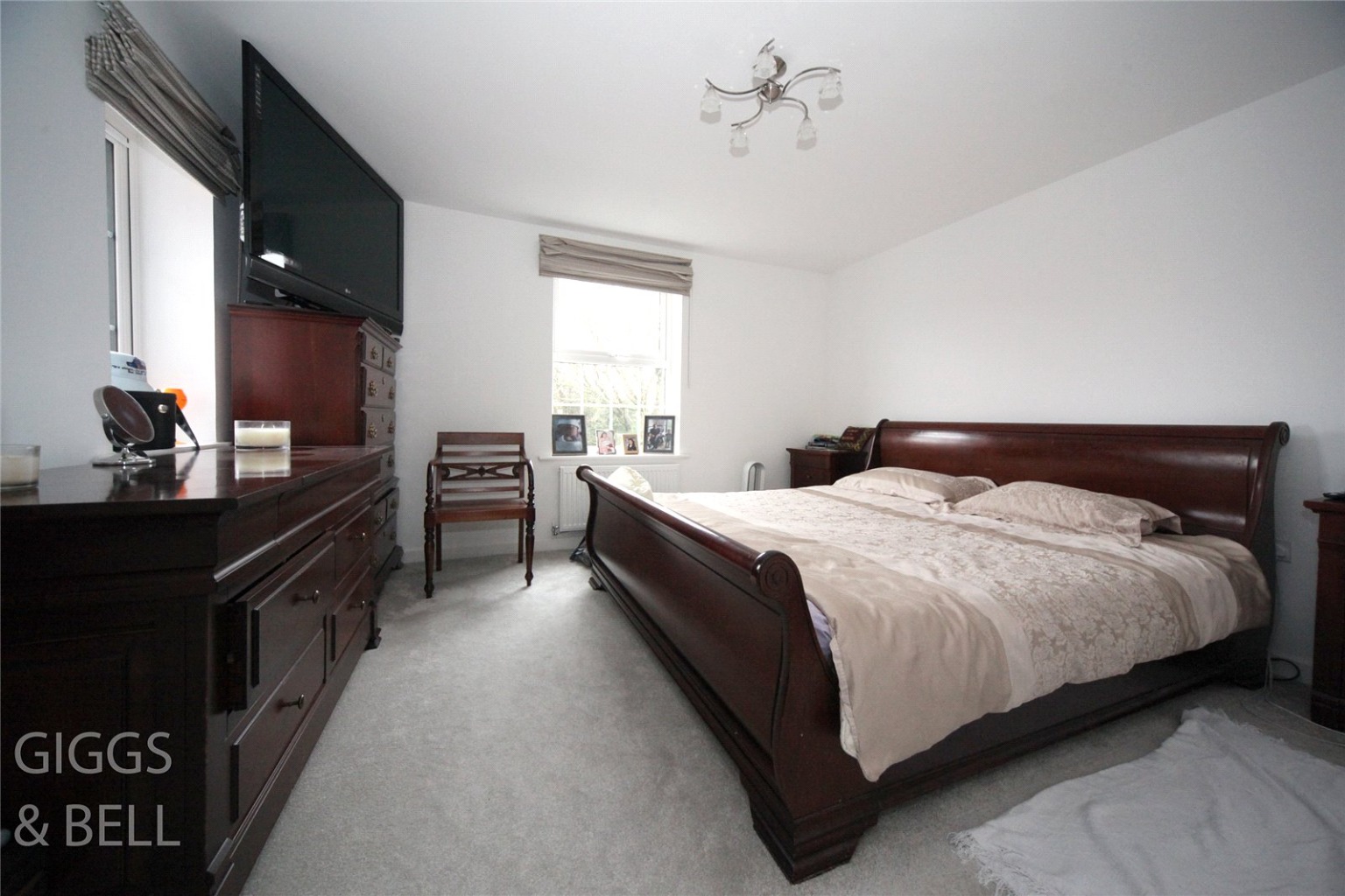 4 bed detached house for sale in Clinton Avenue, Luton  - Property Image 8