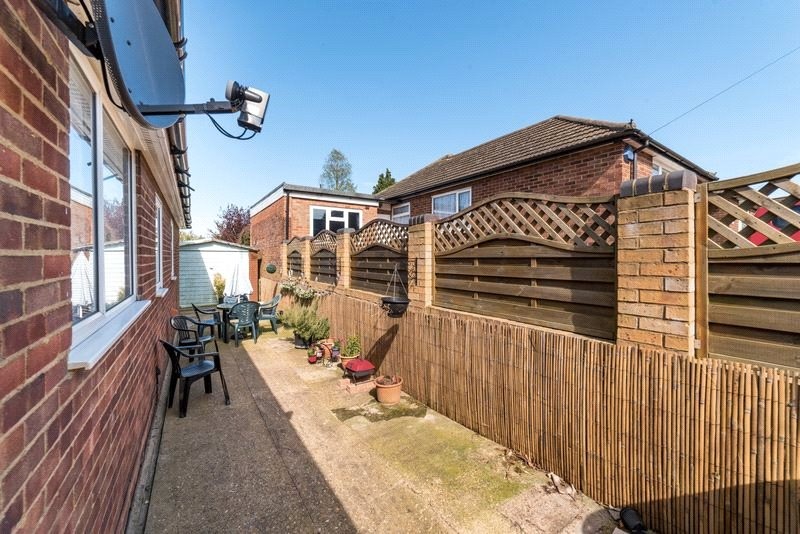 3 bed semi-detached house for sale in Hillary Crescent  - Property Image 13