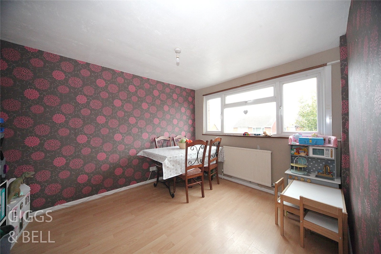 3 bed terraced house for sale in Brendon Avenue  - Property Image 4