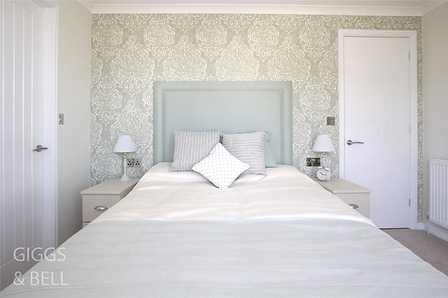 2 bed detached house for sale, Shefford 12