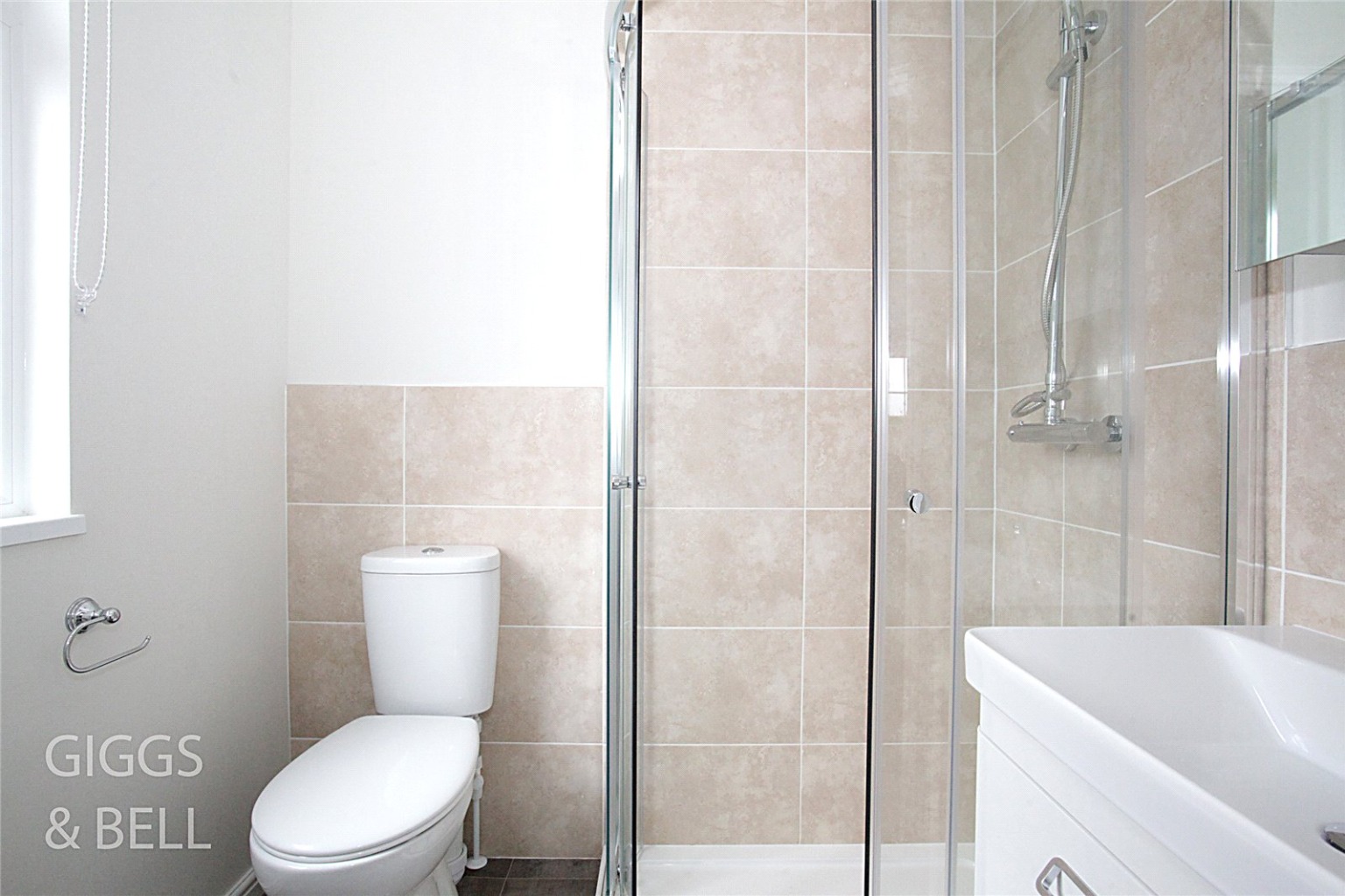 2 bed park home for sale in Woodside Home Park, Luton  - Property Image 16