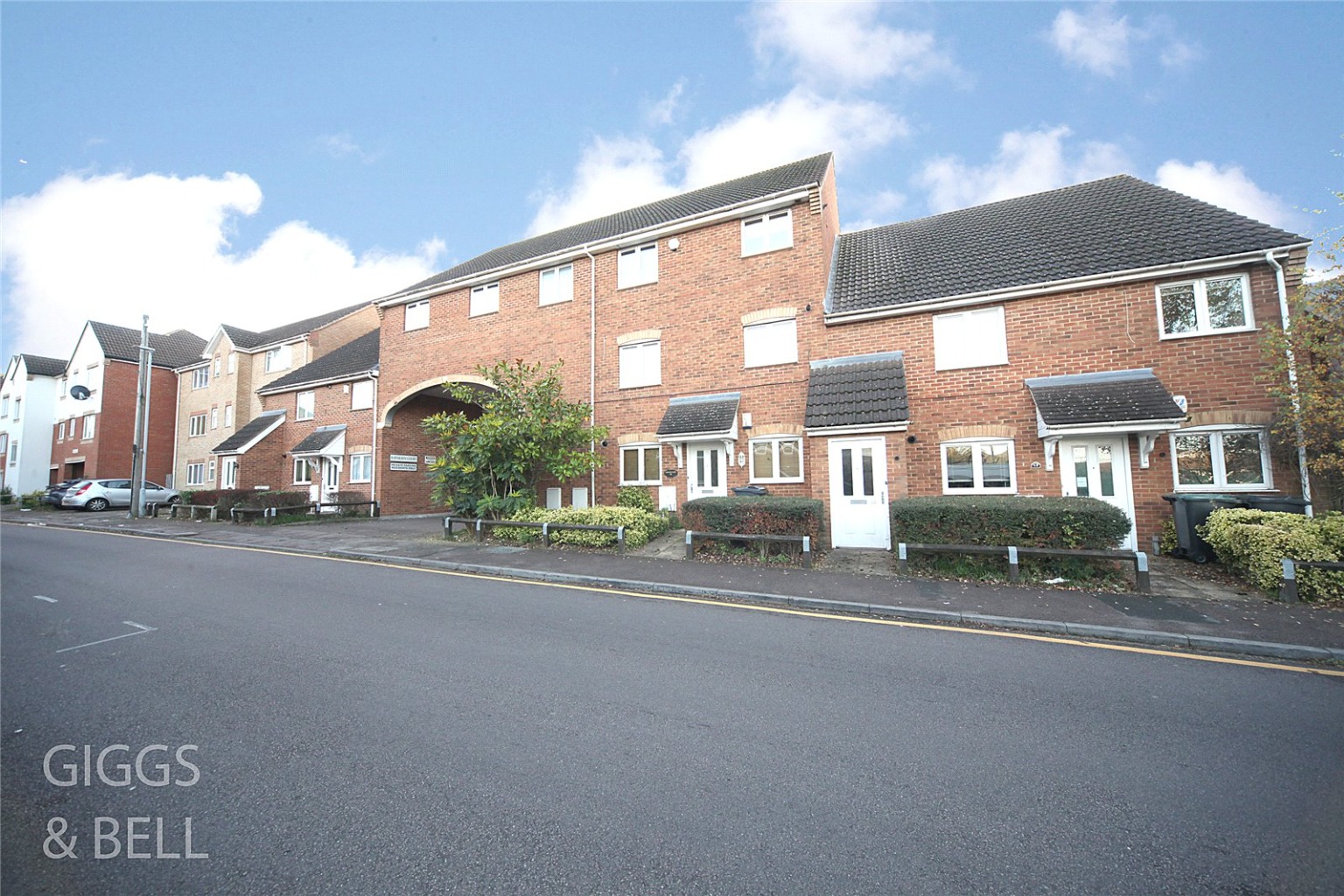 2 bed flat for sale in Kathleen Court - Property Image 1
