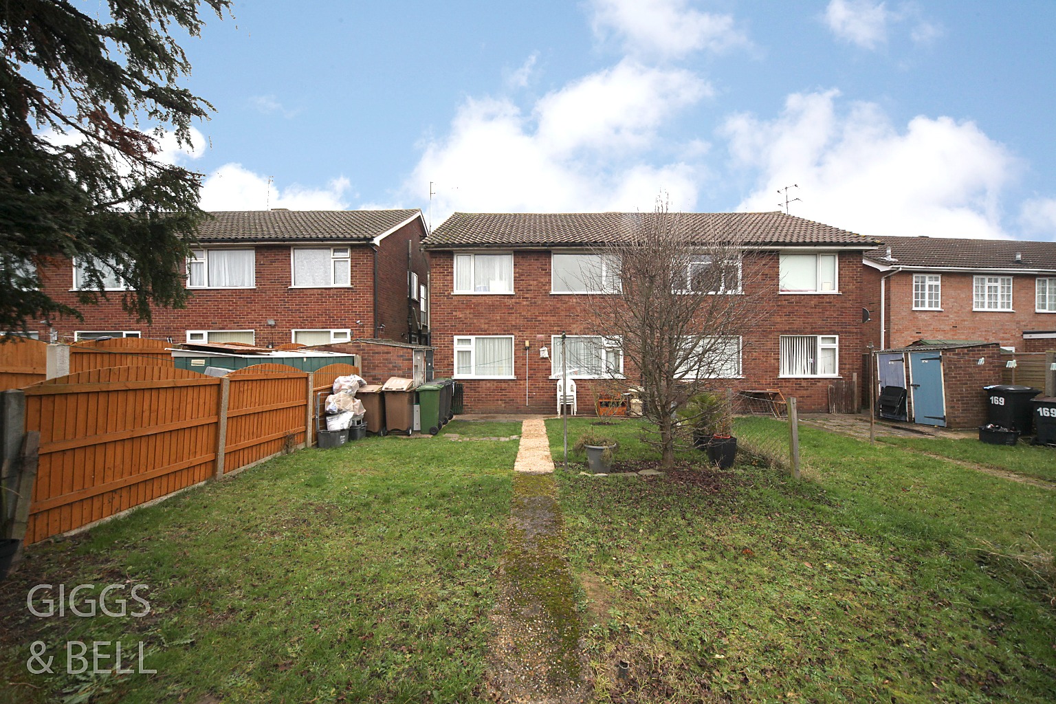 2 bed maisonette for sale in Birchen Grove, Bedfordshire 10