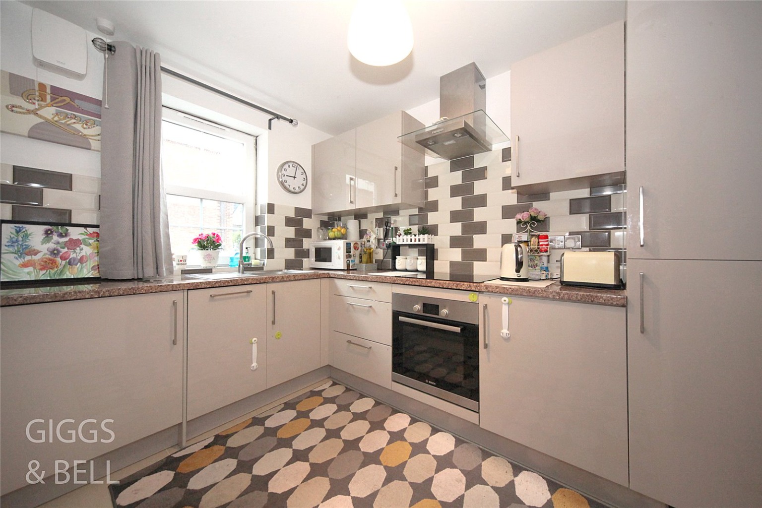 1 bed flat for sale in Duke Street  - Property Image 5