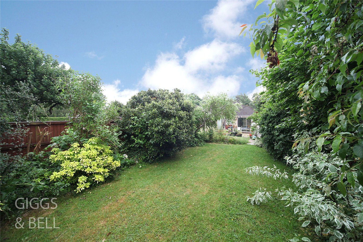 2 bed semi-detached bungalow for sale in Stopsley Way  - Property Image 12