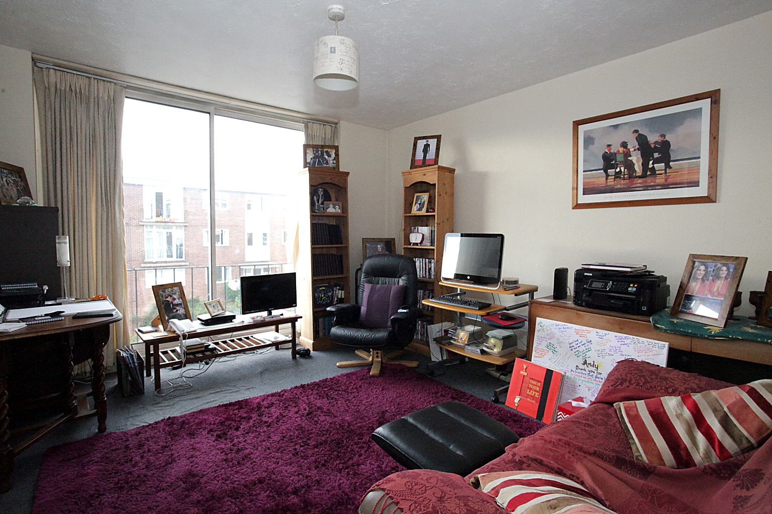 2 bed flat for sale in The Larches, Bedfordshire  - Property Image 10