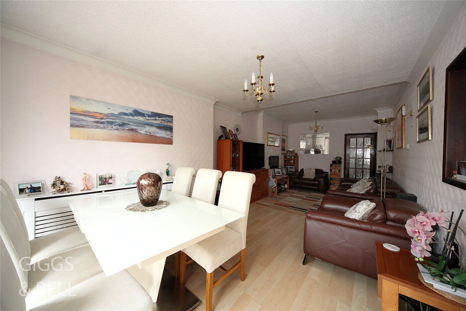 3 bed semi-detached bungalow for sale in Stanford Road, Luton  - Property Image 4