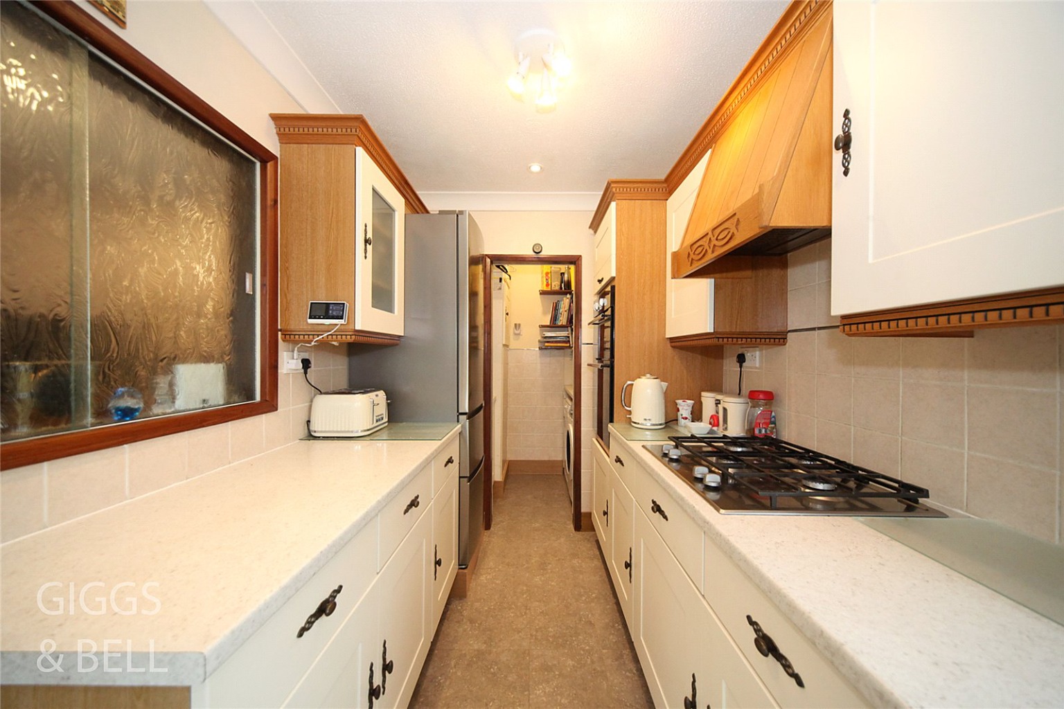 3 bed semi-detached bungalow for sale in Stanford Road, Luton 4