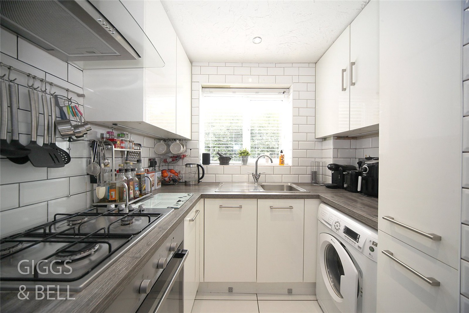 1 bed terraced house for sale in Oregon Way, Luton  - Property Image 4