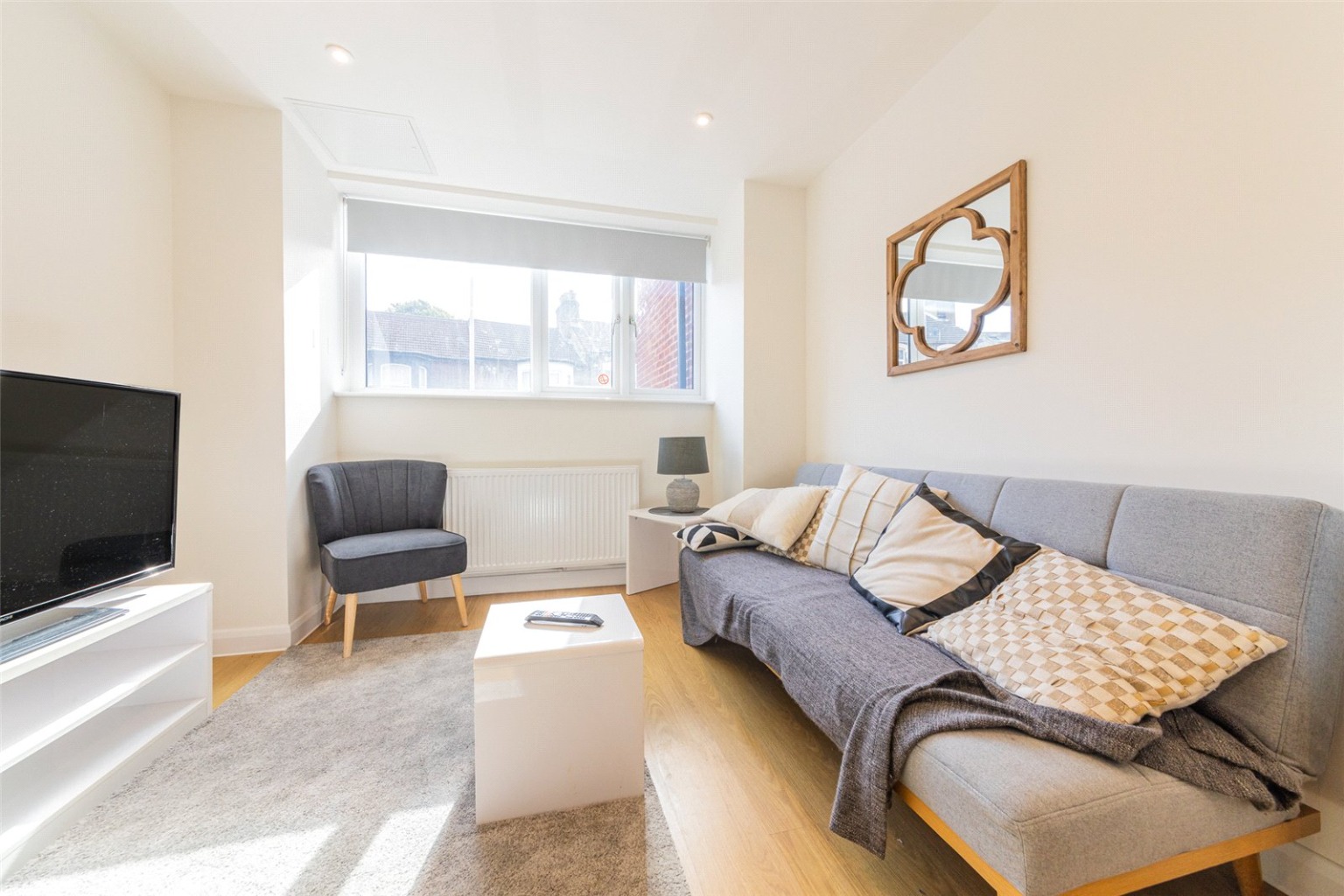1 bed flat for sale in Napier Road  - Property Image 2