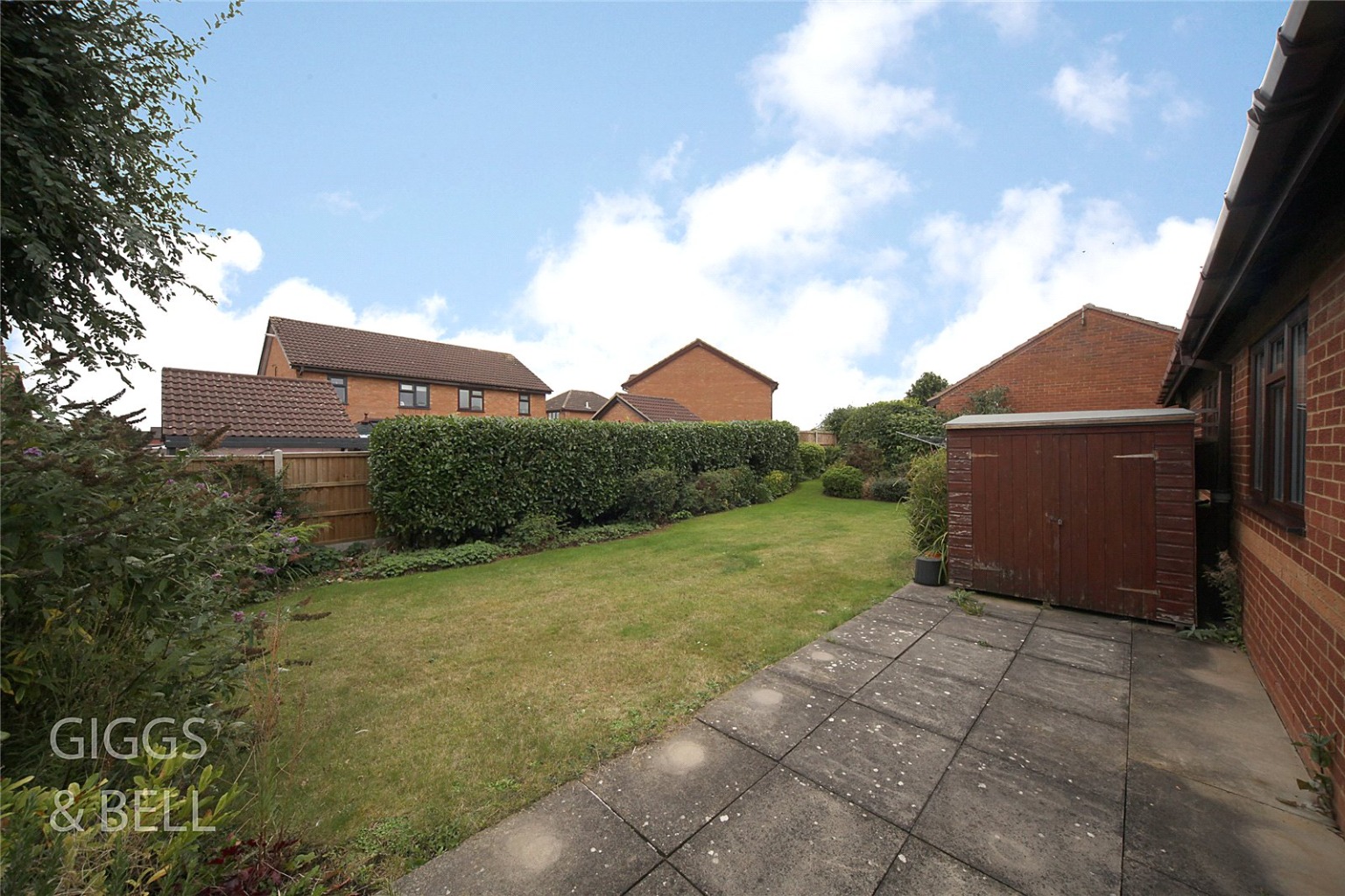 2 bed semi-detached bungalow for sale in Edgcott Close 13