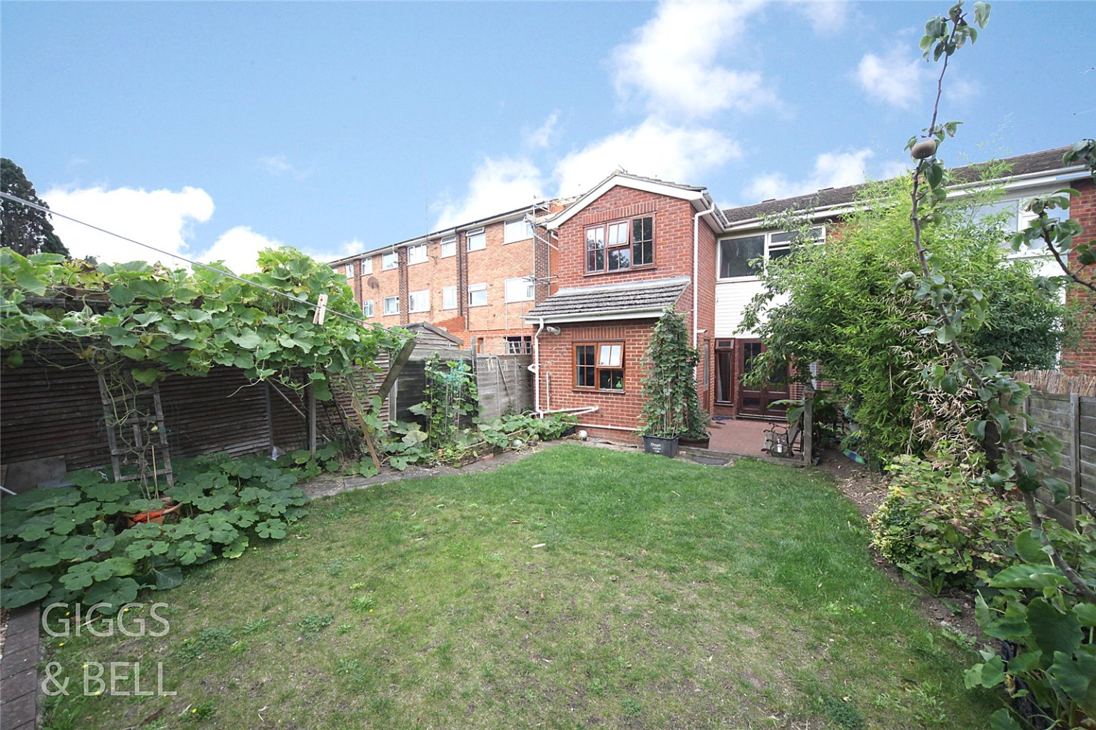 4 bed semi-detached house for sale in Tenby Drive, Luton 15