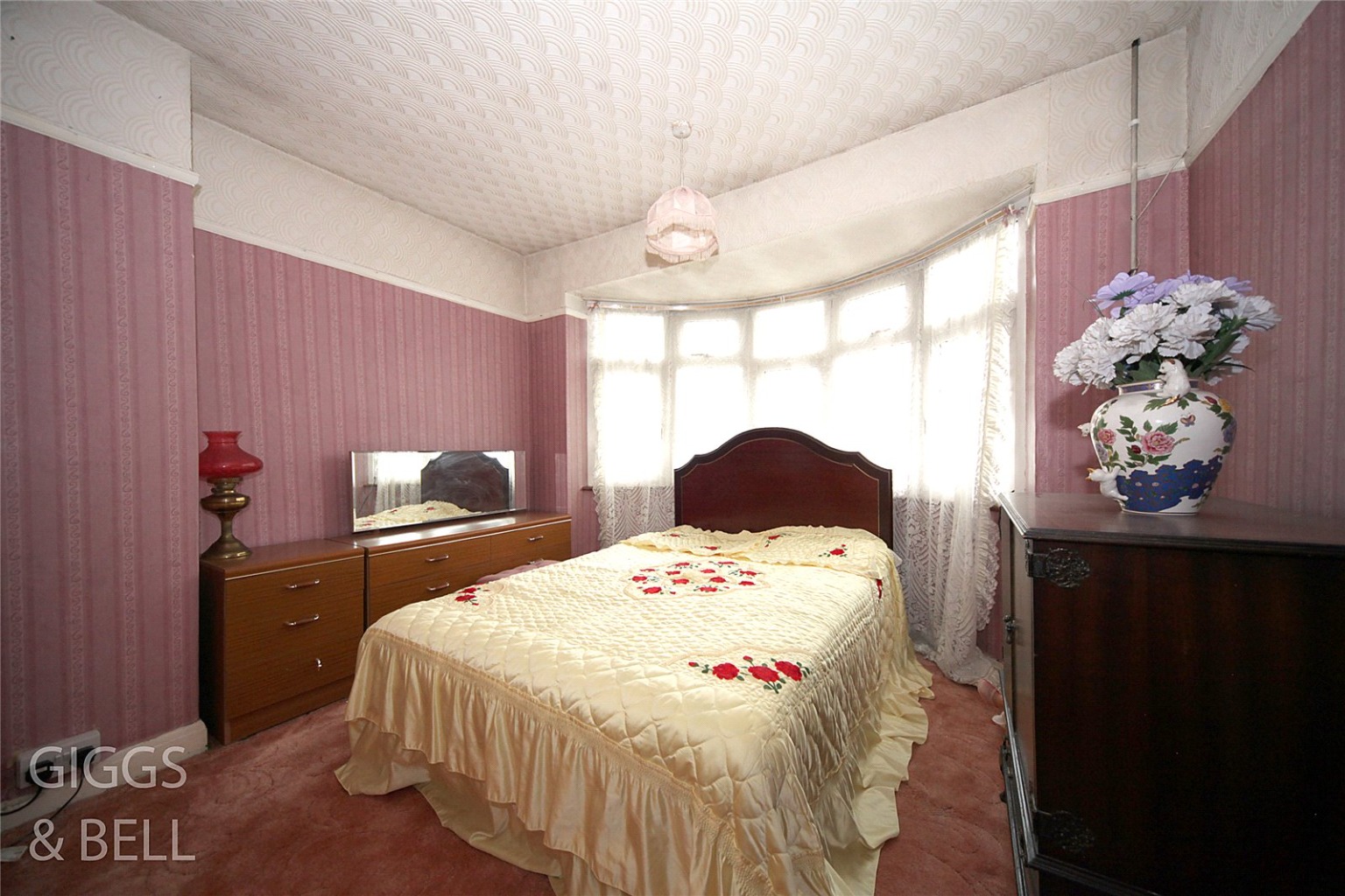 4 bed terraced house for sale in Chester Avenue, Luton 8