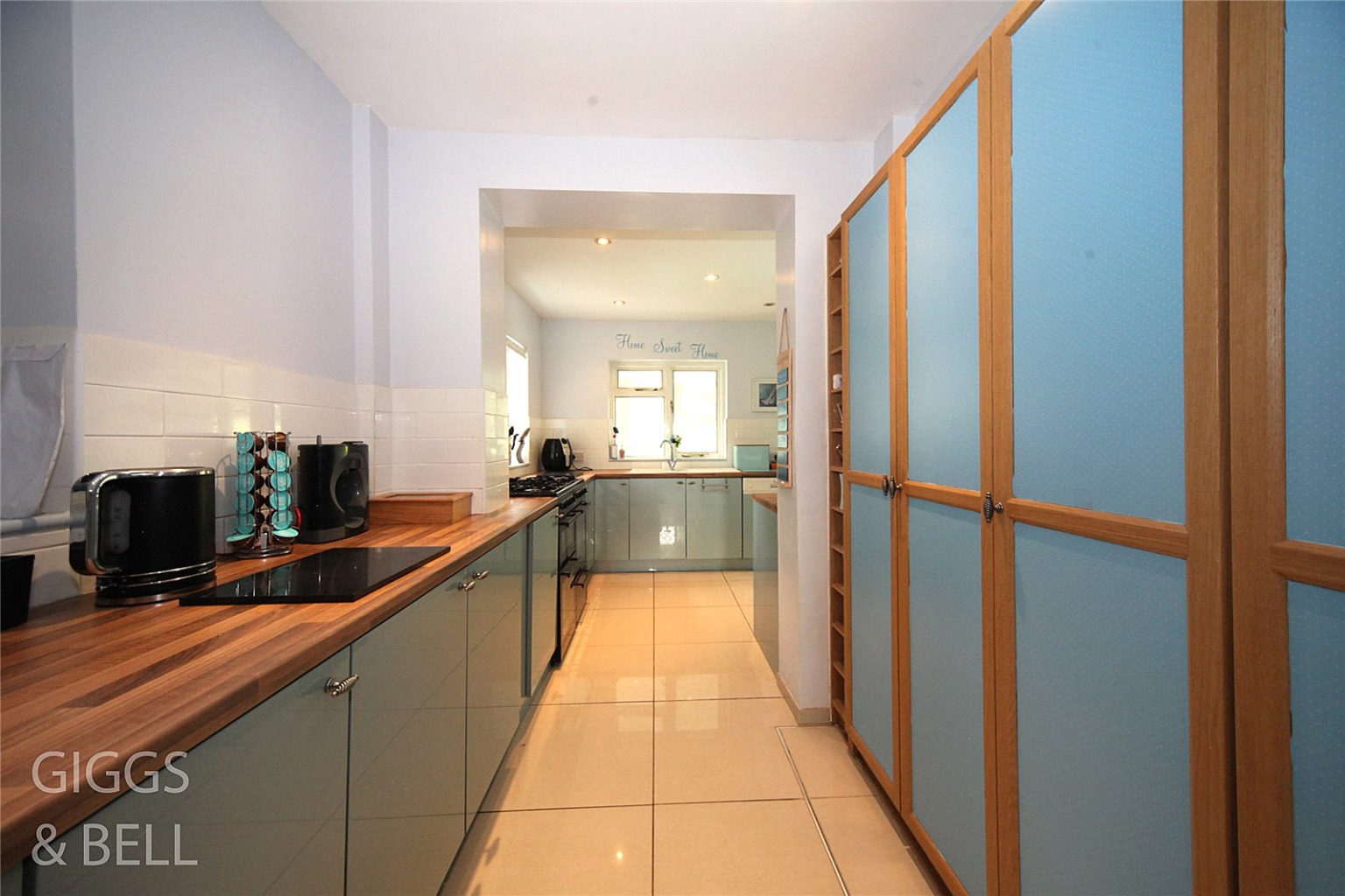 4 bed semi-detached house for sale in Knoll Rise  - Property Image 8