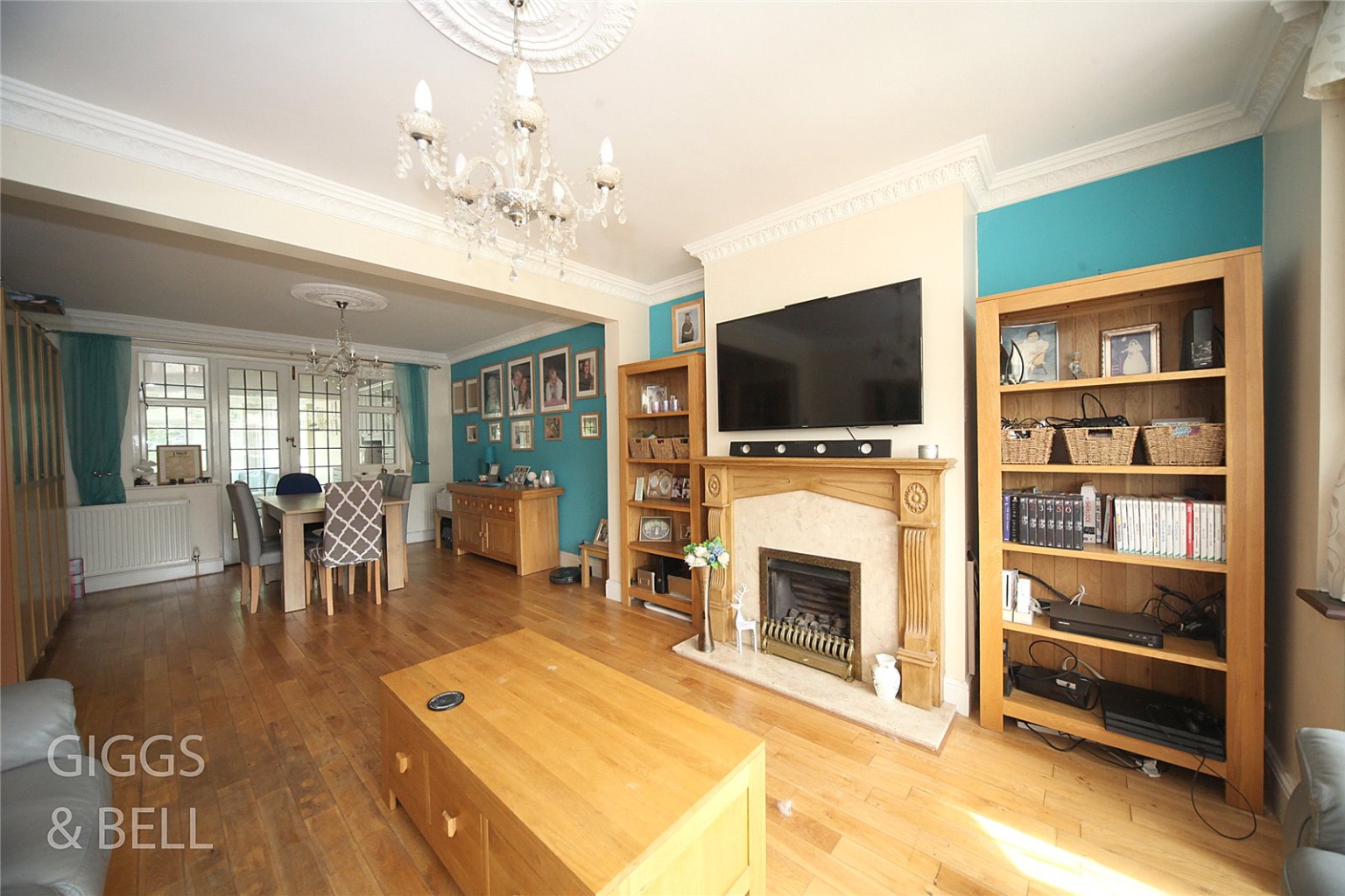 4 bed semi-detached house for sale in Knoll Rise 1