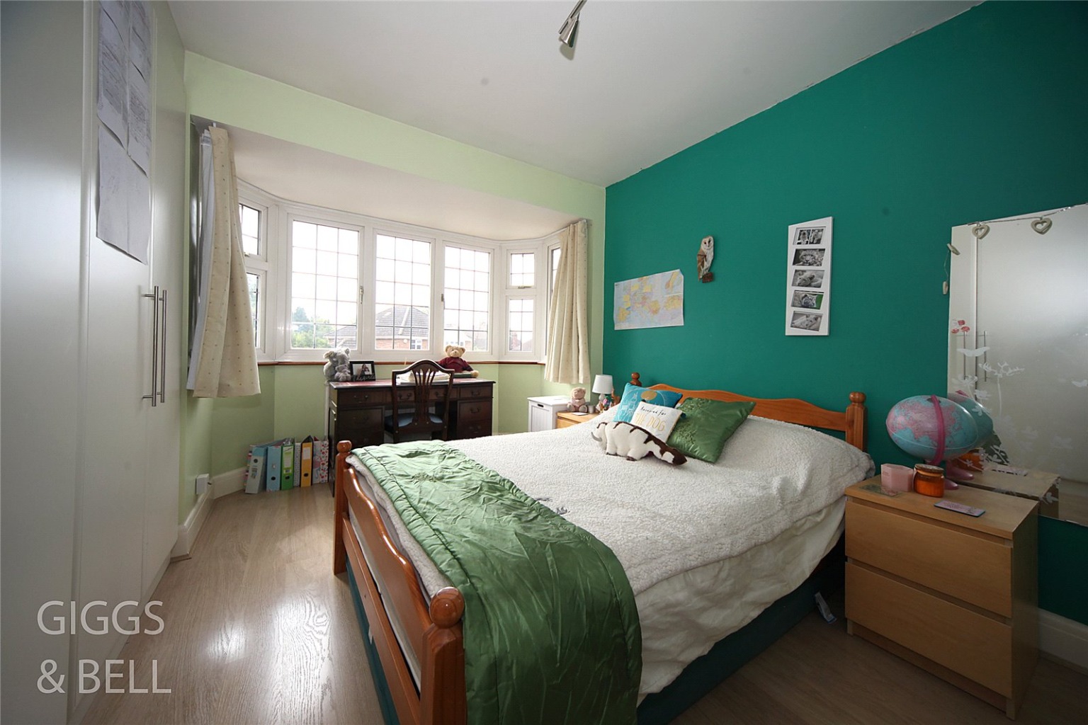 4 bed semi-detached house for sale in Knoll Rise 10