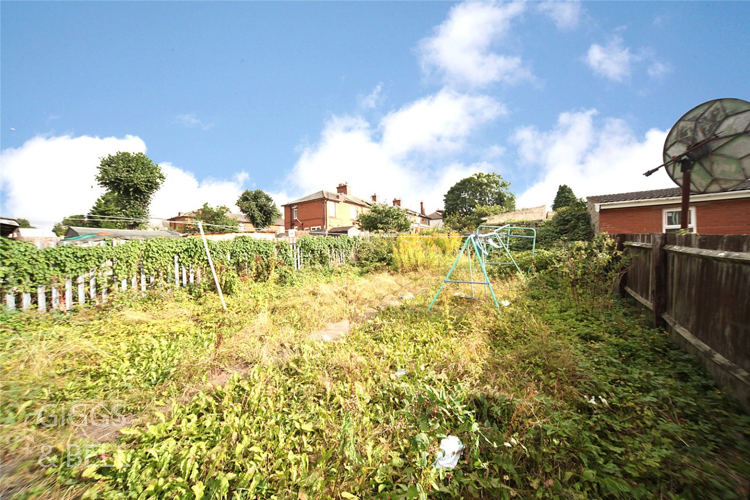 3 bed terraced house for sale in Denbigh Road, Luton  - Property Image 14
