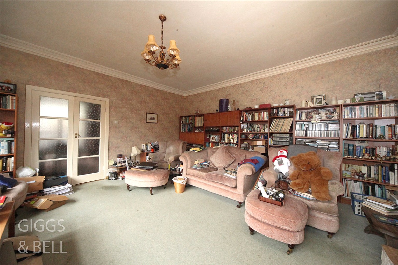 5 bed detached house for sale in New Bedford Road 3