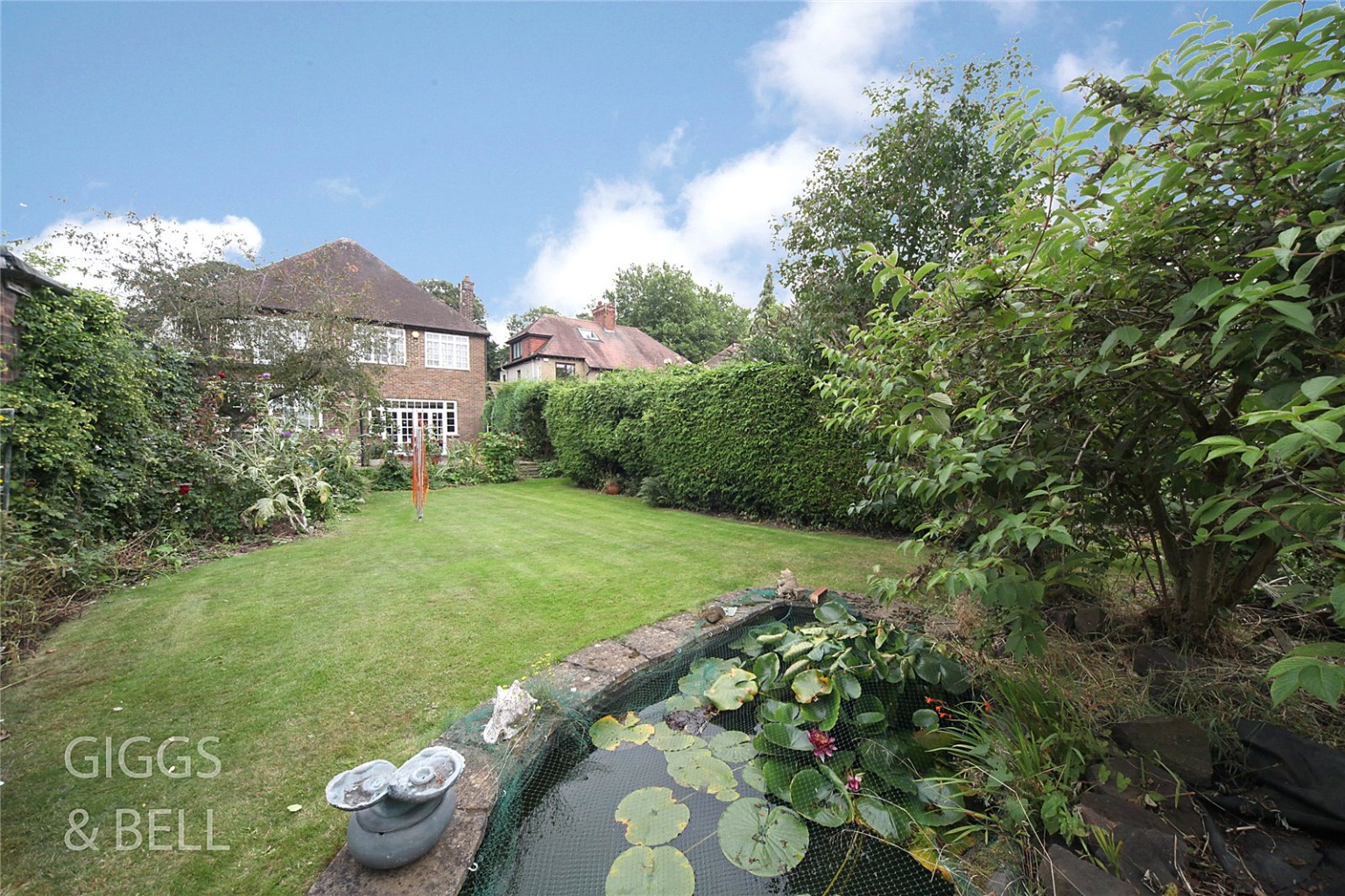 5 bed detached house for sale in New Bedford Road 14