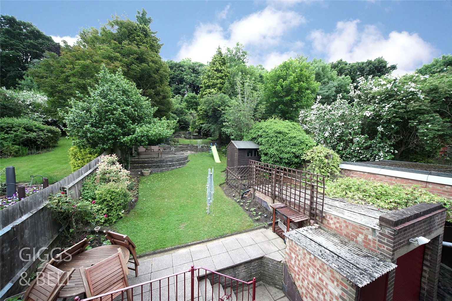 3 bed detached house for sale in Wardown Crescent  - Property Image 18